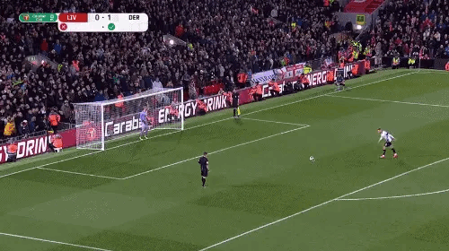 名记：字母最近向队友强调专注篮球的重要性，别被外界声音干扰