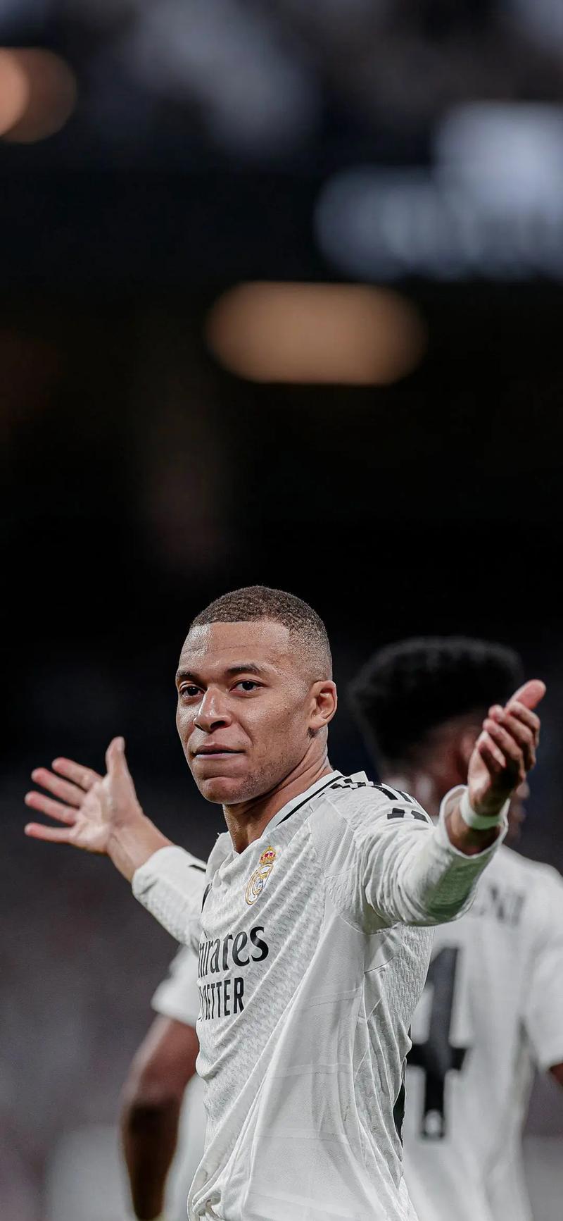 交锋5次3负仅入1球，贝尔：遇到过的最难缠的后卫是理查兹