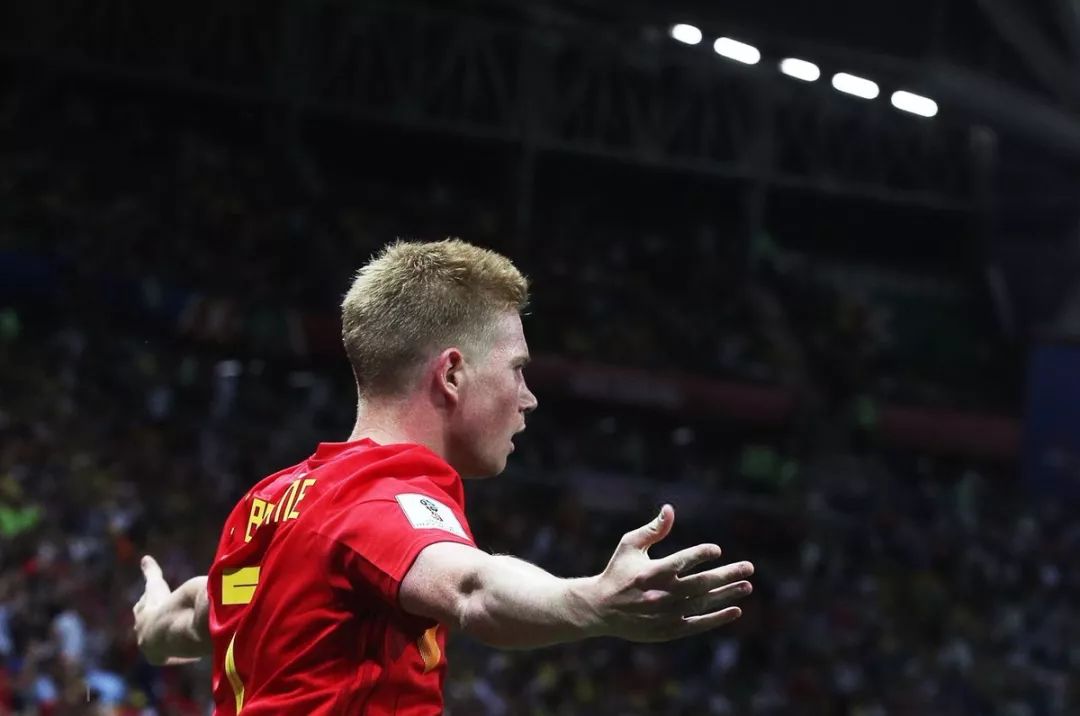 门将看呆：这也能进？